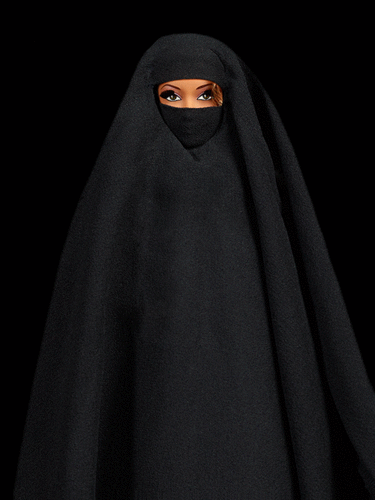 Burqa & champagne